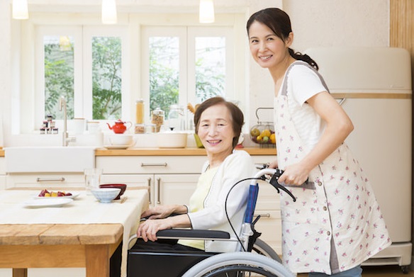 5 Bí Quyết Chăm Sóc Người Già Tại Nhà Phổ Biến Nhất ở Nhật Bản