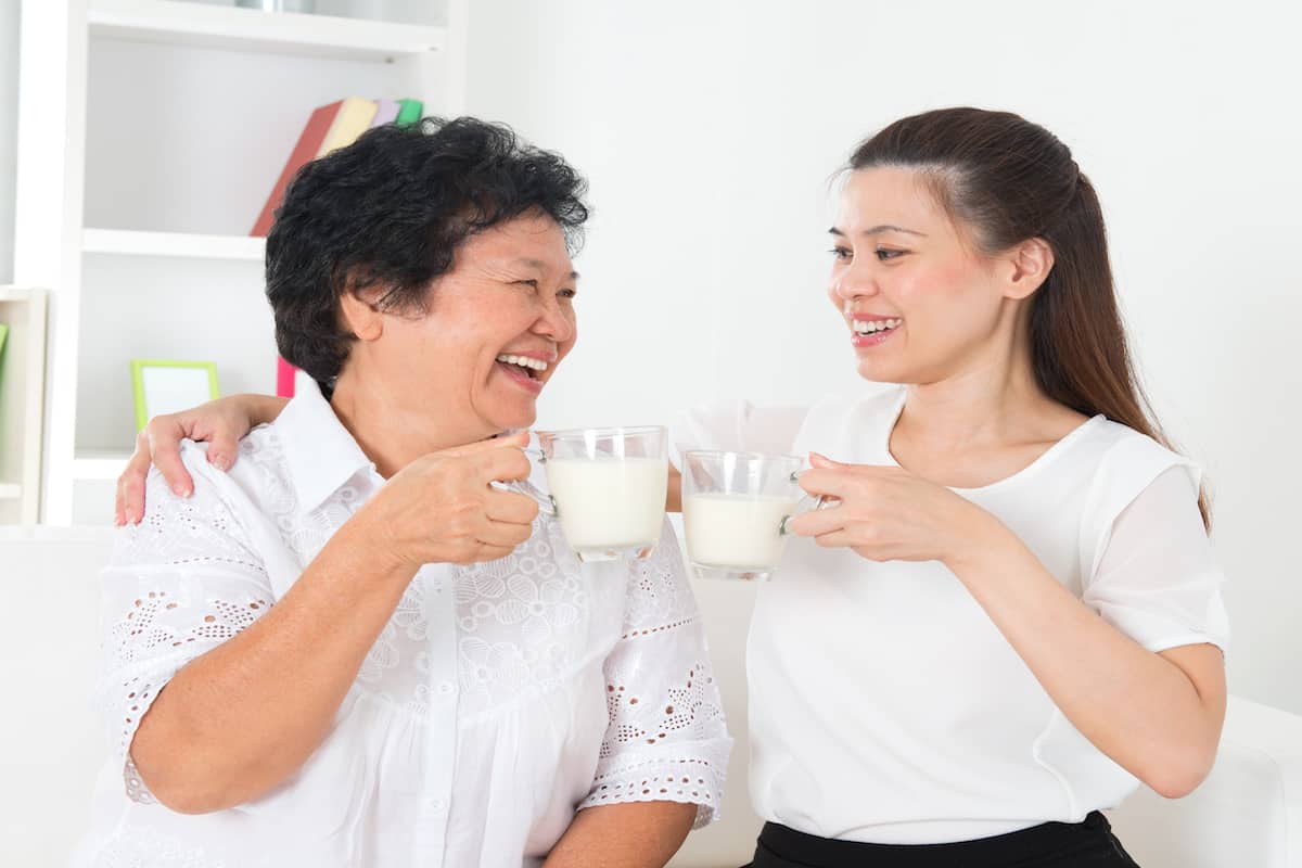 3 Sữa nào bổ sung dinh dưỡng tốt nhất cho chăm sóc người già hiện nay?