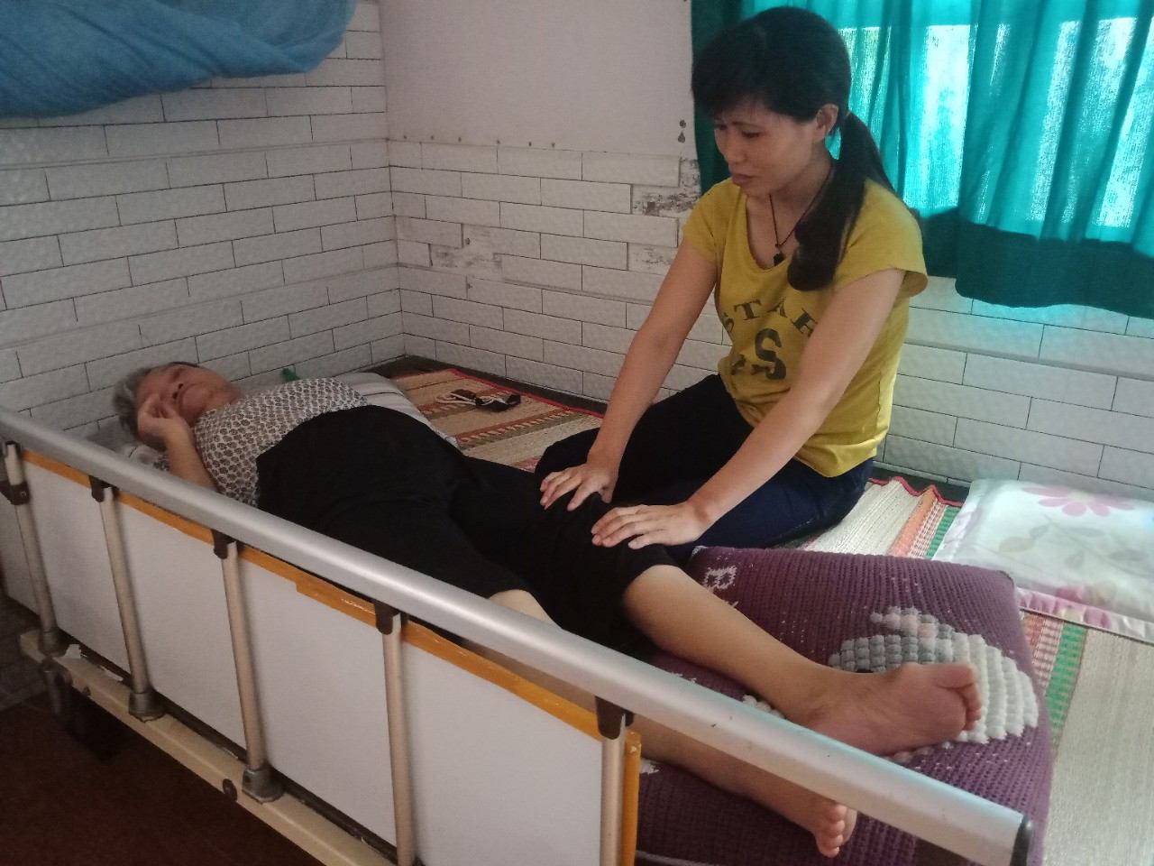 Chăm Sóc Bệnh Nhân Sau Mổ Ruột Thừa Tại Nhà